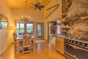 Fridge, microwave, stovetop, dishwasher - 'Blue Spruce Cabin' w/ Hot Tub & Resort Amenities (Angel Fire)