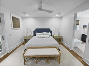 6 habitaciones, tabla de planchar con plancha y wifi gratis 
