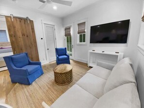 6 Schlafzimmer, Bügeleisen/Bügelbrett, kostenloses WLAN, Bettwäsche