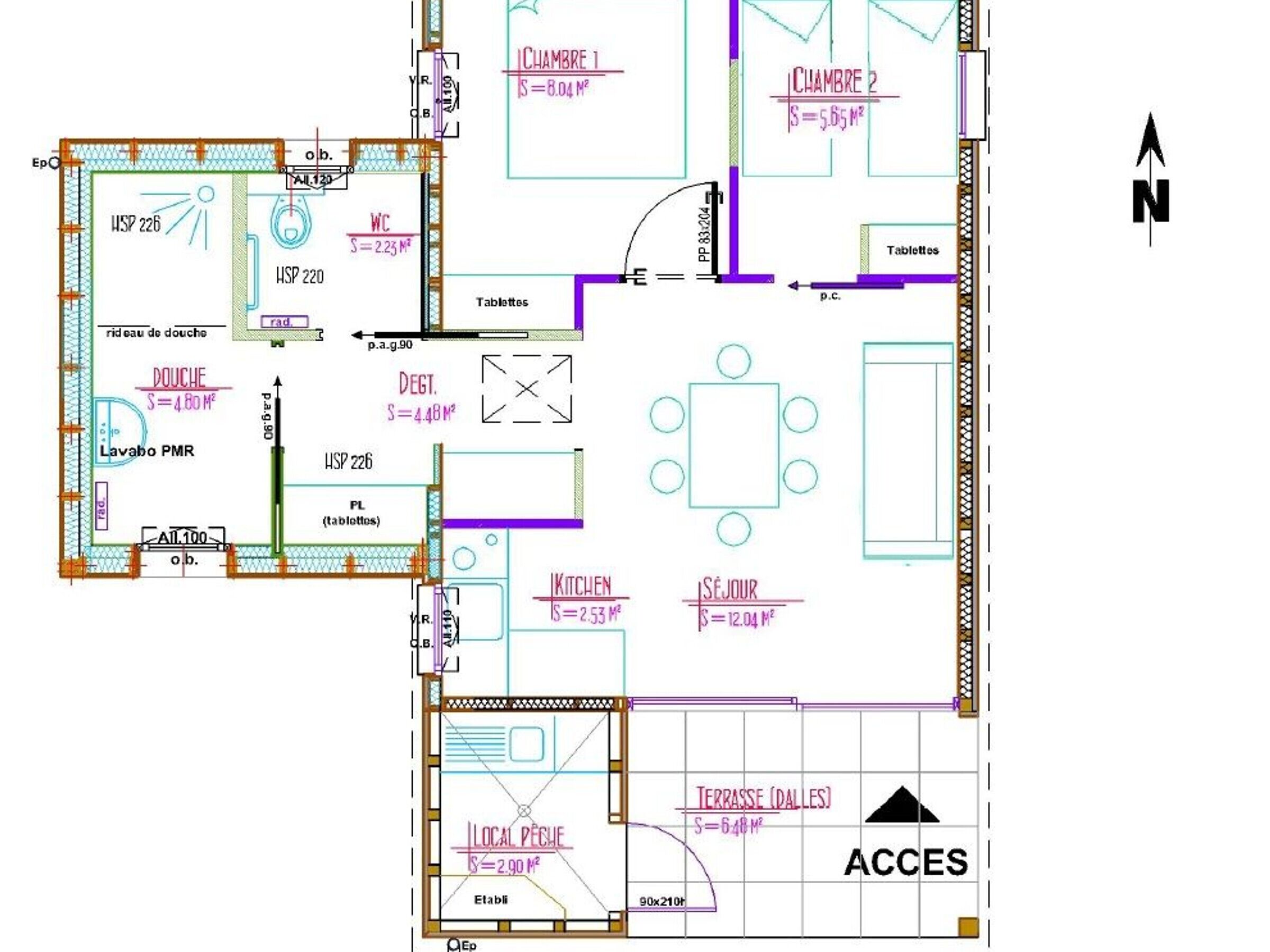 Plano de planta de un hotel con varias habitaciones, que incluyen cocina, comedor y terraza.