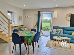 Televisie en een tafeltennistafel