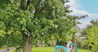 Charme bucolique : gĂźte 2 chambres avec jardin, poĂȘle Ă bois et activitĂ©s nature