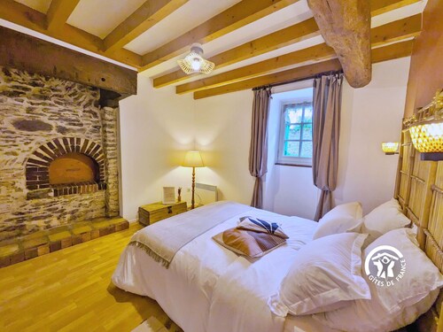 Charming Countryside Home with Large Garden, Near Scenic Trails and Historic Sites