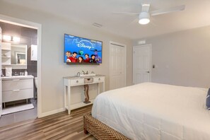 3 chambres, fer et planche à repasser, accès au Wi-Fi (inclus)