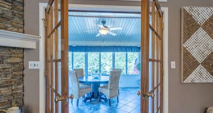 Seagull 2 - 4 Bdrm waterfront house with private dock