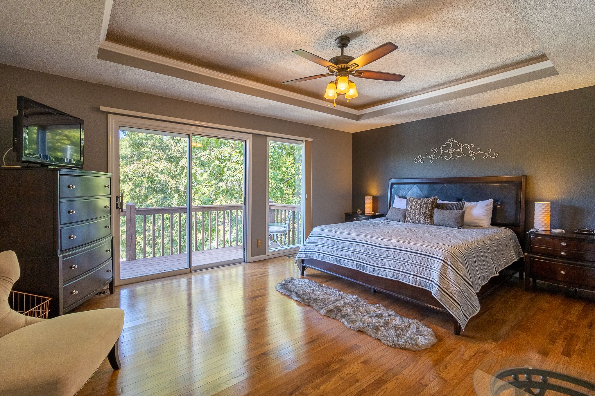 4 多间卧室、熨斗/熨衣板、免费 WiFi、床单