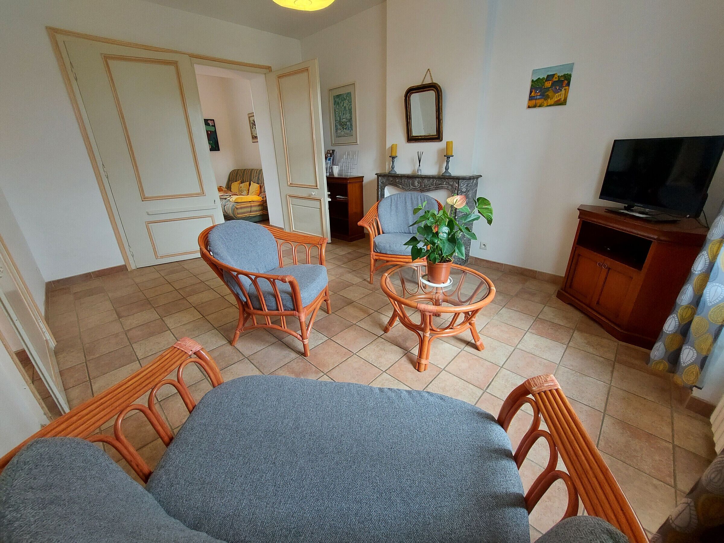 Televisie en een tafeltennistafel