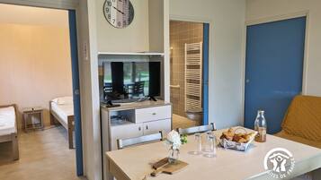 2 bedrooms, free WiFi
