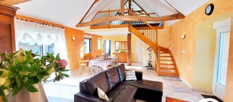 Cozy, Bright Cottage with Southern Terrace, Near Attractions and Shops