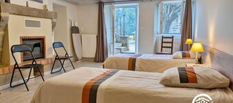 Charming Countryside Retreat with Farm Experience and Nearby Forest