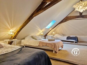 5 bedrooms, free WiFi