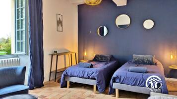 5 bedrooms, free WiFi