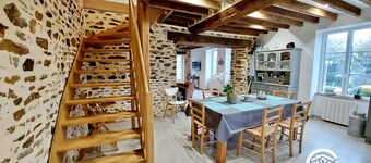 Charming Countryside Getaway-3BR, Fireplace, Fibre WiFi, Near River & Trails