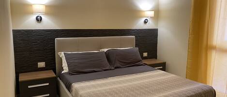 1 chambre, coffres-forts dans les chambres, bureau