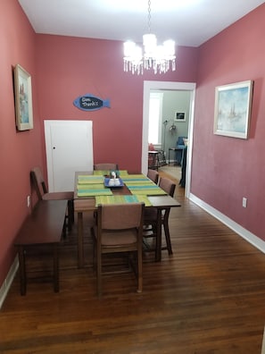 Dining - Lakefront, Sunsets, Sandy Beach, Private One Acre, Swim, Fish, Relax!  (Avon Park)