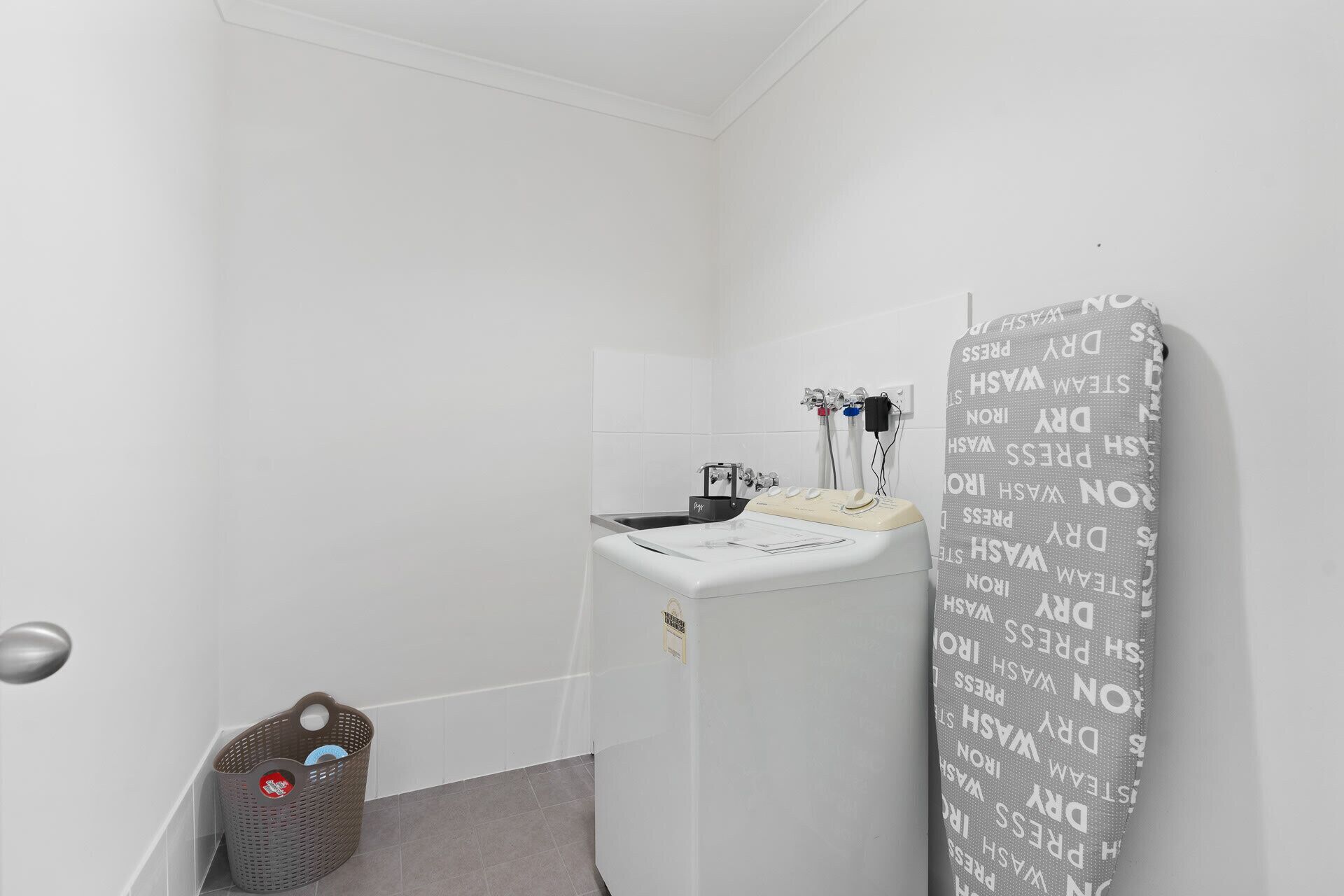 Port Elliot - Luxury - Township - Horseshoe Bay — image 9