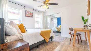 3 bedrooms, iron/ironing board, WiFi, bed sheets