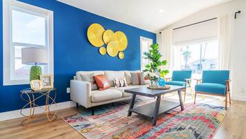 Smart TV, offices