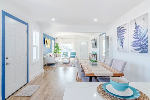A Beautiful Decorated Home To Experience Local LA Next To SOFI World Cup Game