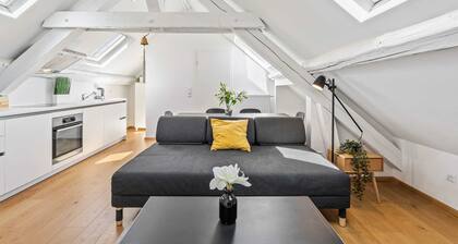 Stylish City Escape Modern 3BR in Limpertsberg