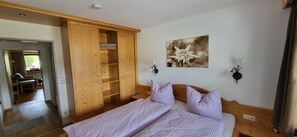 1 chambre, accès Internet, draps fournis