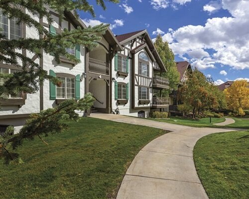 Great 2BR accommodations for skiers, family friendly - up to 6 adults