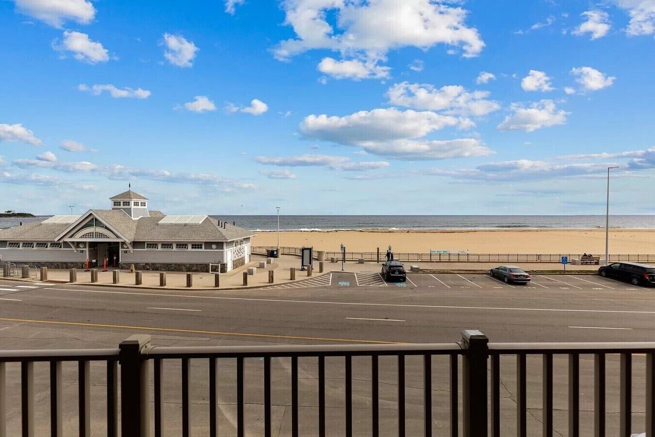 Accommodatie ligt op het strand