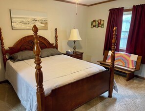 3 makuuhuonetta, silitysrauta/-lauta, ilmainen Wi-Fi, vuodevaatteet