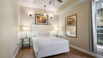 4 bedrooms, iron/ironing board, bed sheets, wheelchair access