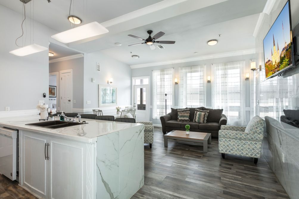 Televisie en een open haard