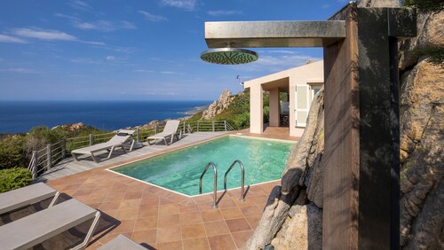 Design and charming villa with sea view in wild Gallura with private pool