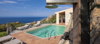 Design and charming villa with sea view in wild Gallura with private pool