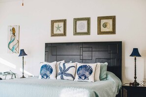 3 bedrooms, iron/ironing board, travel cot, WiFi