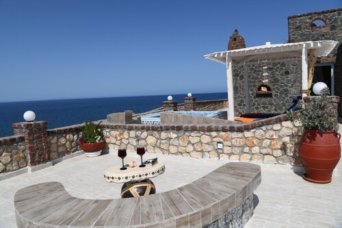 Starlight Luxury Seaside Suite