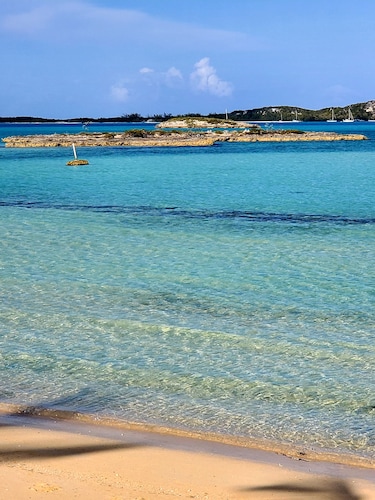 Oceanfront Villa steps away from the ocean- Featured on HGTV Bahamas Life