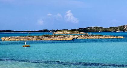 Oceanfront Villa steps away from the ocean- Featured on HGTV Bahamas Life