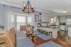 Fridge, microwave, oven, stovetop - Best LOCATION in OCEAN LAKES!!!  (Myrtle Beach)