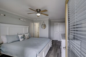 2 bedrooms, iron/ironing board, travel cot, free WiFi