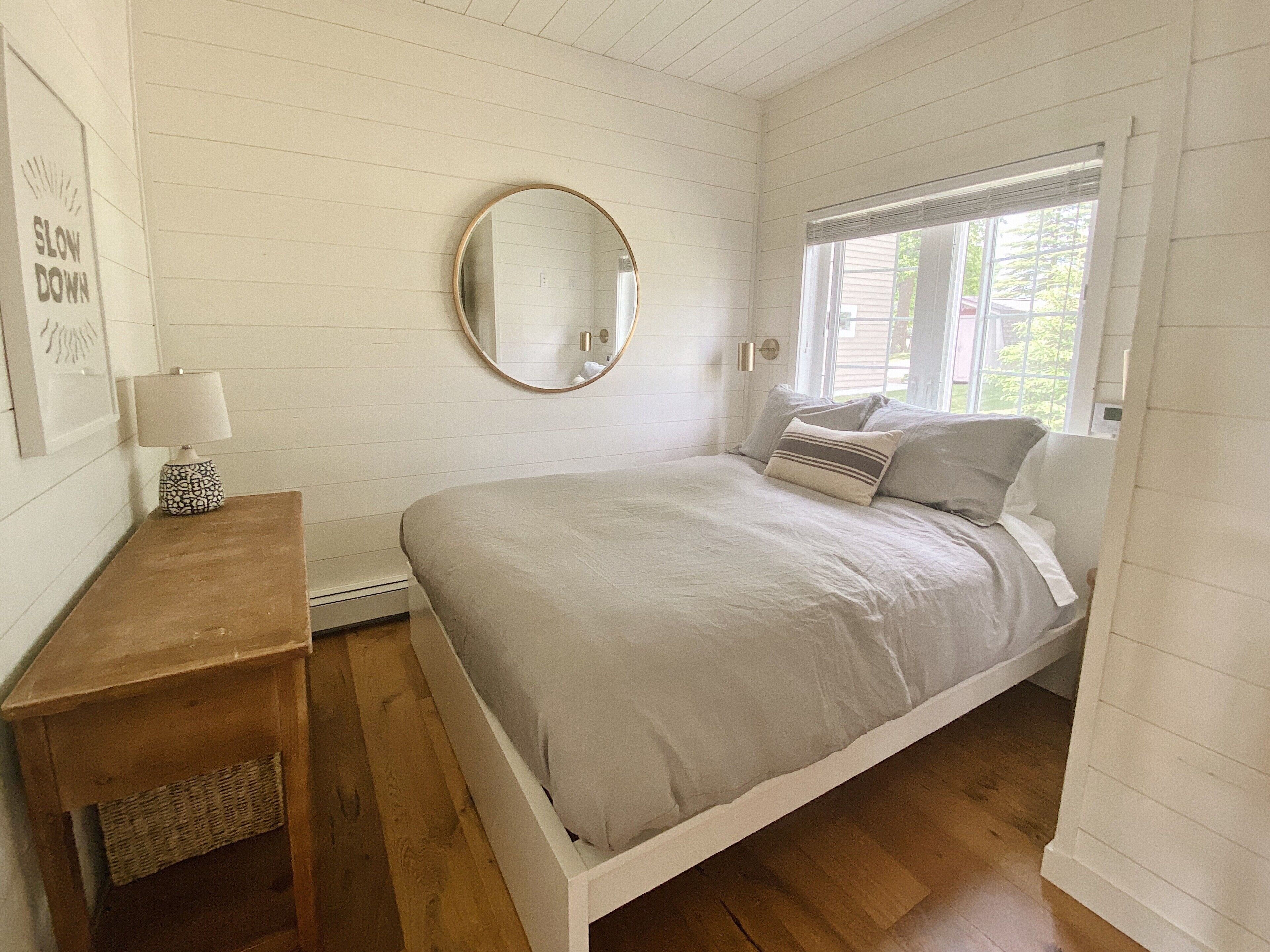 2 bedrooms, WiFi, bed sheets, wheelchair access