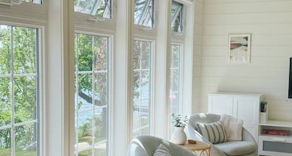 Haven on Ida - Modern, Cozy Lakefront Cabin