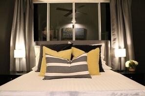 2 soverom, skrivebord, strykejern/-brett og wi-fi (inkludert)