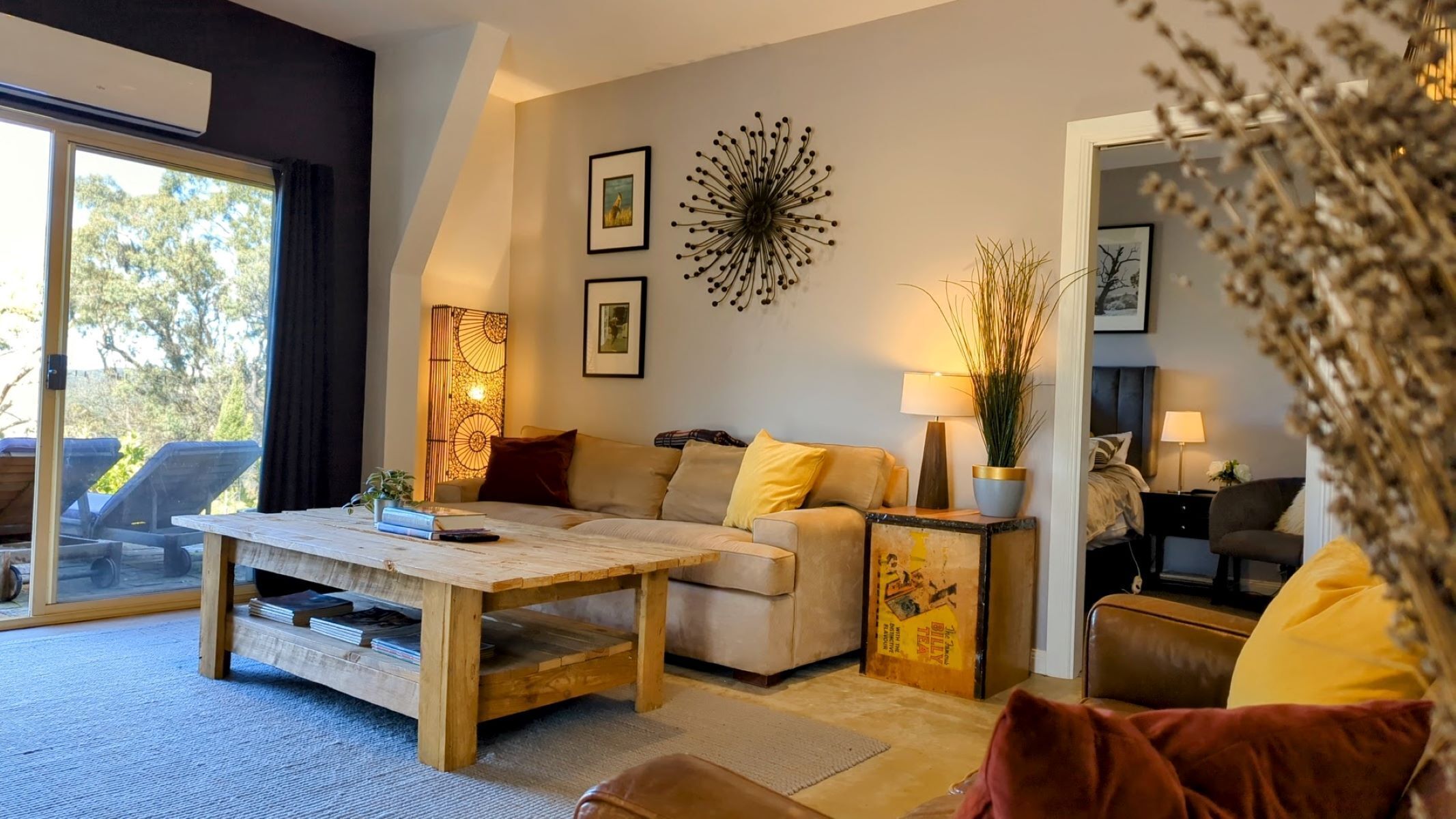 Smart TV, fireplace, DVD player, table football