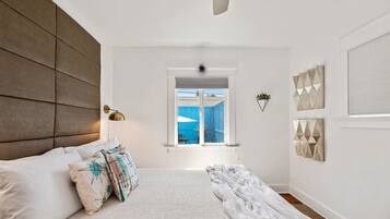 2 bedrooms, desk, iron/ironing board, free WiFi