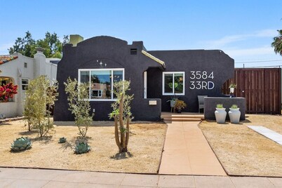 Vintage Bungalow|Mid-Century Charm|Walk to Dining