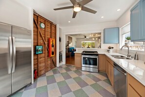 Fridge, microwave, oven, stovetop - Renovated 1920s Bungalow w MidCentury Modern Flair (San Diego)