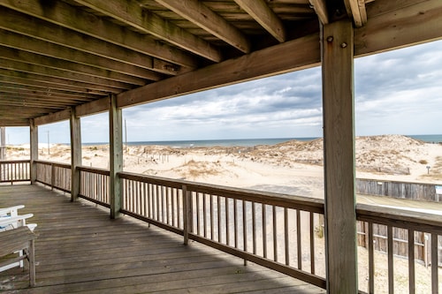 Salted Dunes OBX,  Beach front, Wild Horses, Pool, Hot Tub, 4x4 Beach, 7 Bedroom
