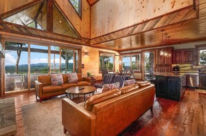 TV, fireplace, DVD player