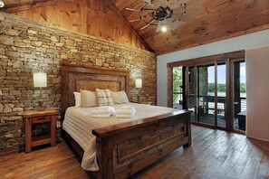 5 bedrooms, WiFi, bed sheets