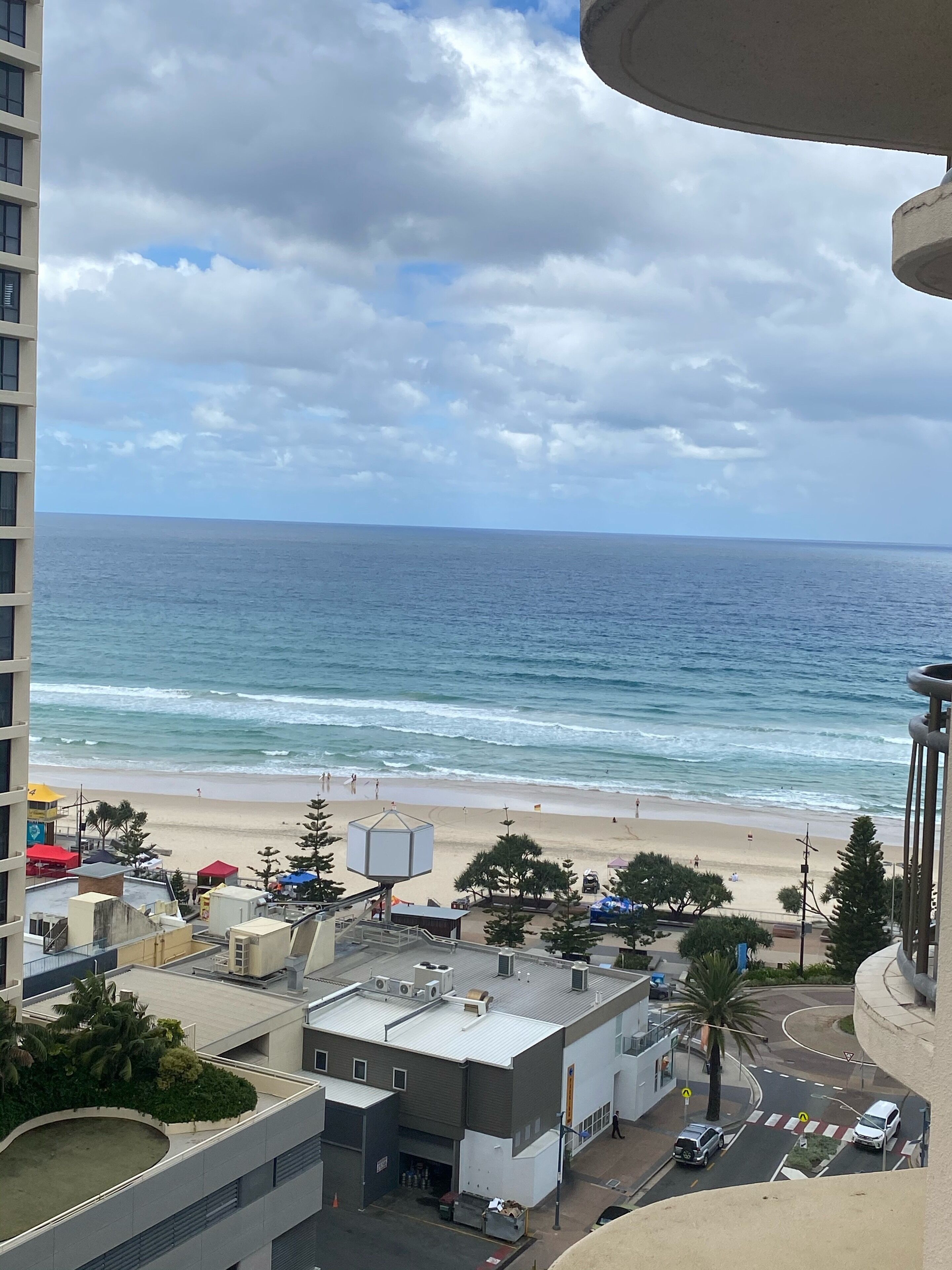 Sit back & enjoy these relaxing views - Unit 1 — image 2