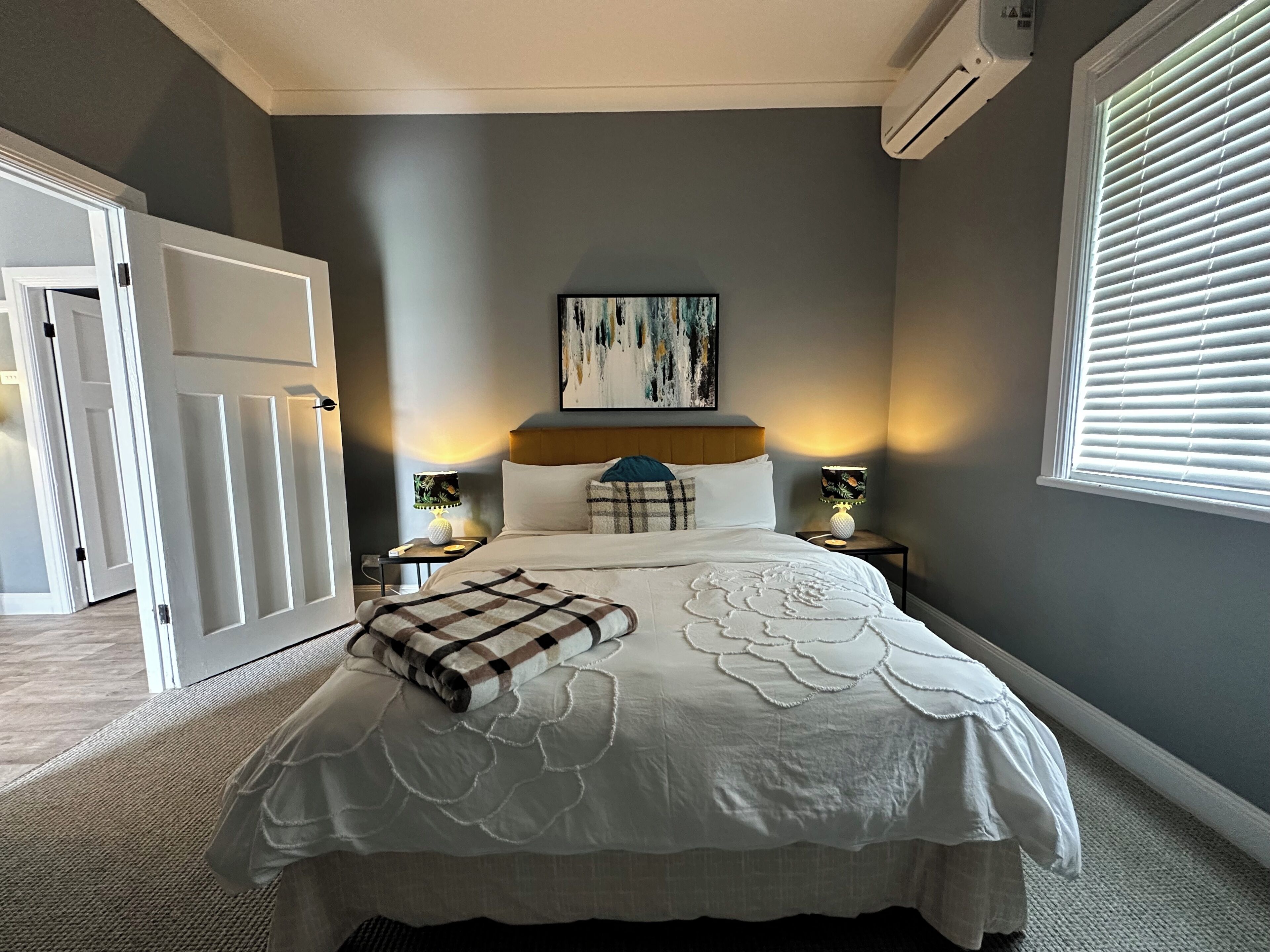 3 bedrooms, iron/ironing board, travel cot, free WiFi